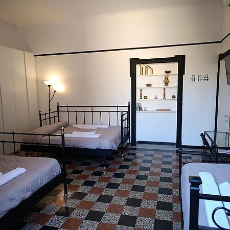 M1 Loreto Holiday Home มิลาน ภายนอก รูปภาพ